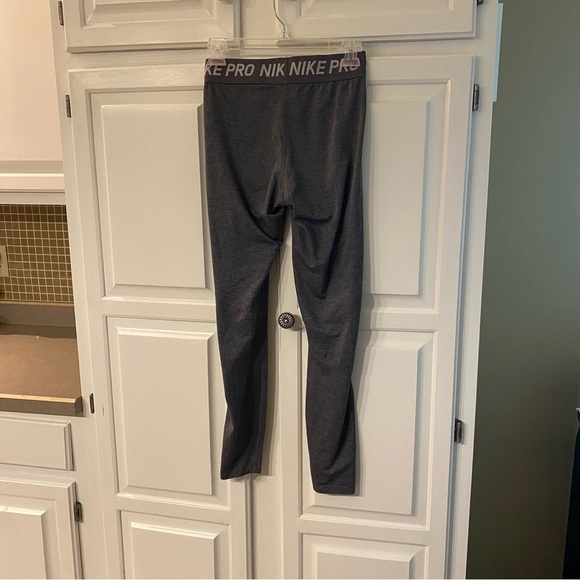 Nike Pro Leggings size small - Picture 5 of 7